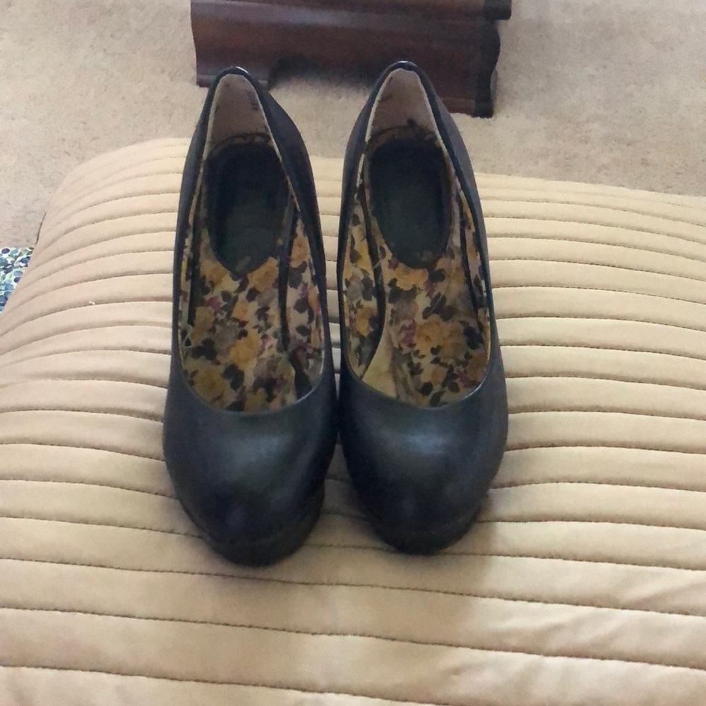 Steve Madden dress shoes